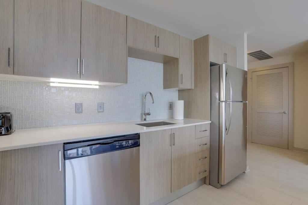 Wonderful 2Br Apartment At Crystal City 알링턴 외부 사진